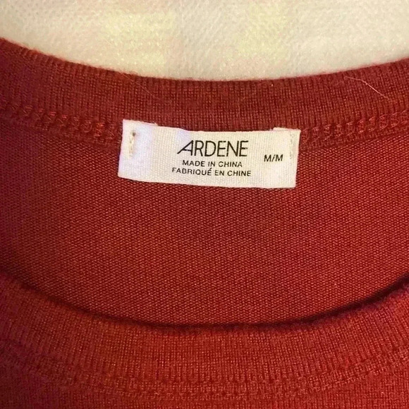 Beautiful Burgundy red top  for spring - Picture 4 of 7